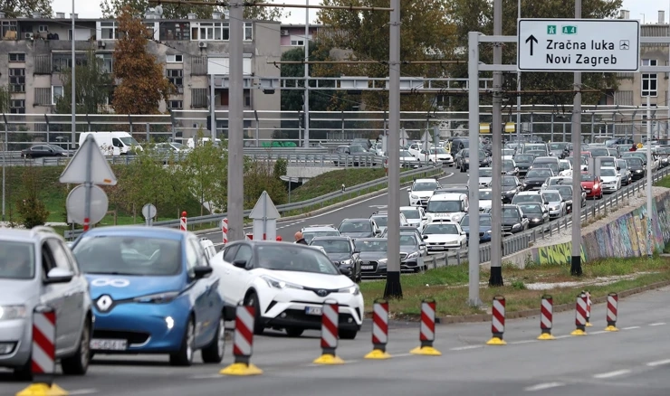 Gužva na Jadranskom mostu
