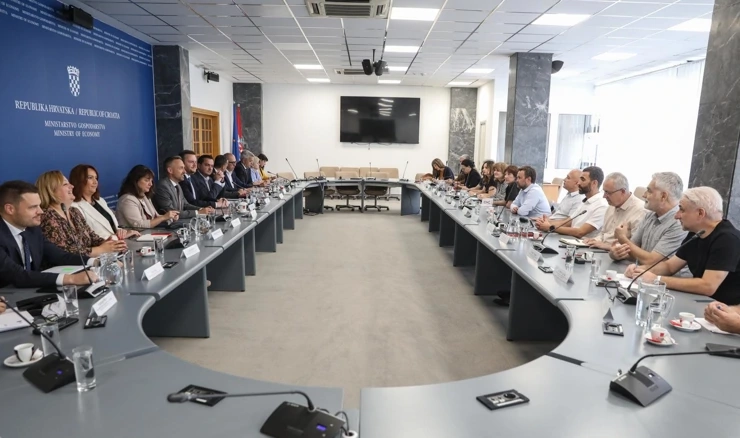 Pregovarački odbor Vlade RH i sindikata javnih službi 