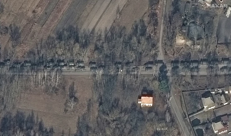 Nove satelitske snimke: Veliki ruski konvoj kreće se u smjeru Kijeva