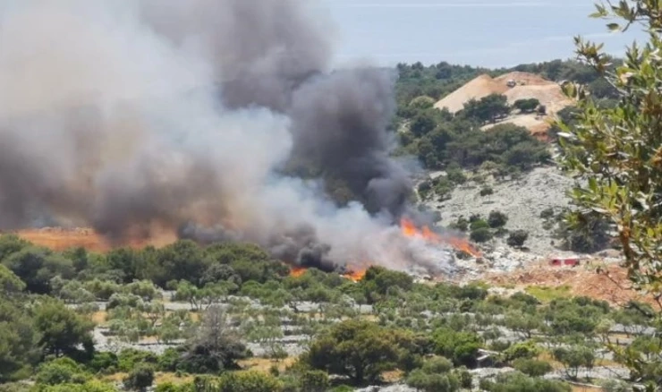 Gori deponij otpada u Malom Lošinju