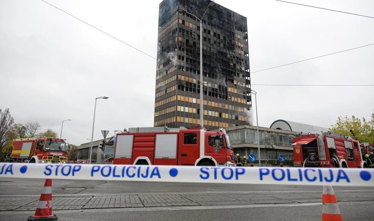 Izgorio neboder Vjesnika