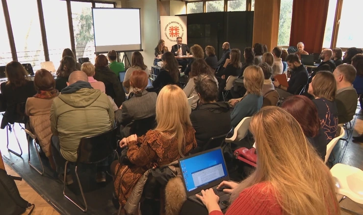 Dolazak migranata podržava 23% Hrvata, a 45% ih doživljava kao prijetnju