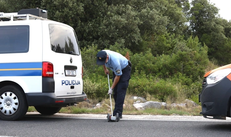 Nesreća na županijskoj cesti između mjesta Črešnjevo i Tužno