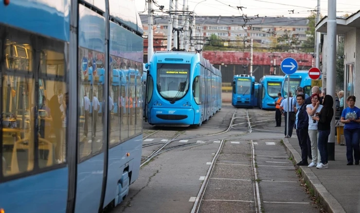 Tramvaji na remizi