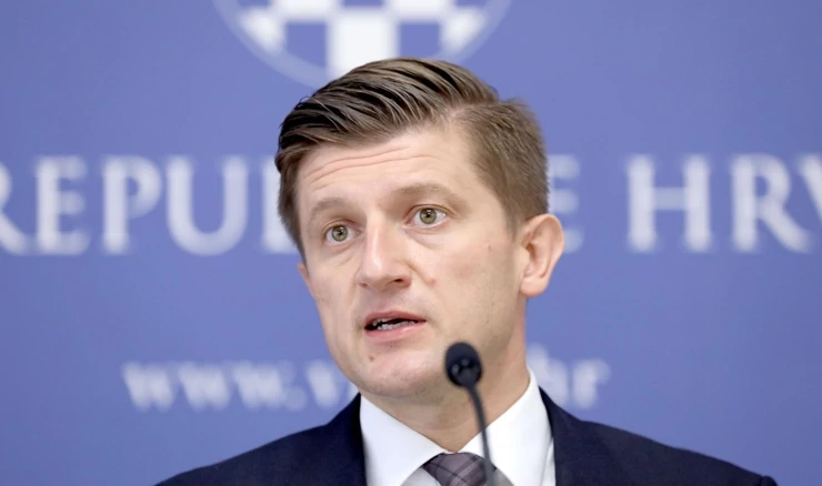 Ministar Marić
