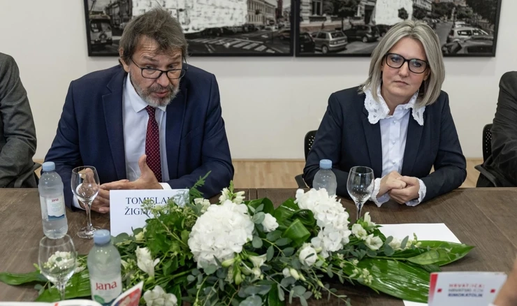U Osijeku predstavnici hrvatskih udruga iz Vojvodine