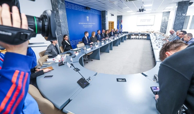 Nastavak pregovora između Vlade i sindikata