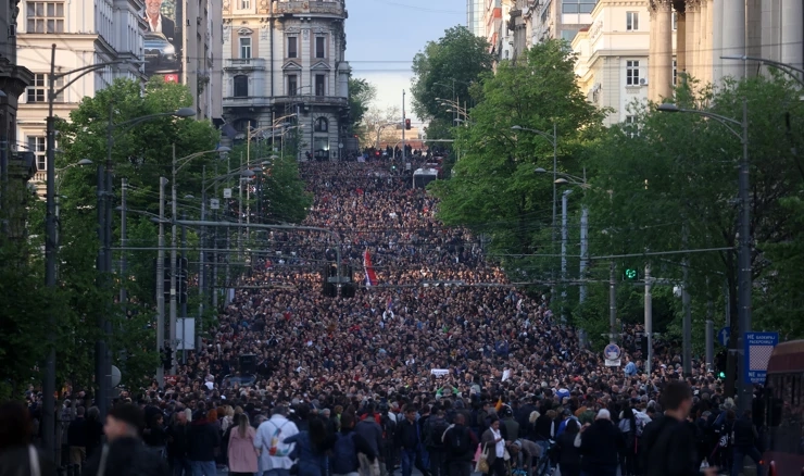 Srbijanska oporba traži hitnu sjednicu parlamenta  