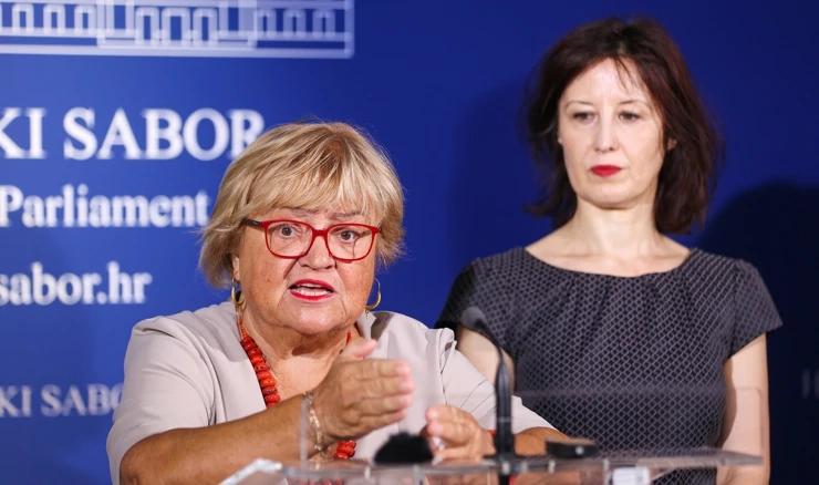  Saborske zastupnice Anka Mrak Taritaš i Dalija Orešković 