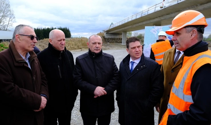 Ministri Butković, Bačić i Medved obišli radove na autocesti Zagreb - Sisak 