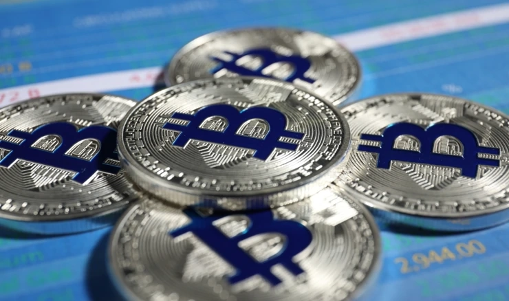 Ostao bez novca zbog ulaganja u lažne kriptovalute