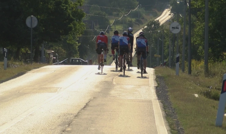 Biciklistički maraton "Oluja od Voćina do Knina"