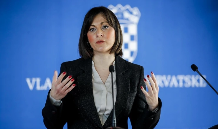 Ministrica Nataša Tramišak