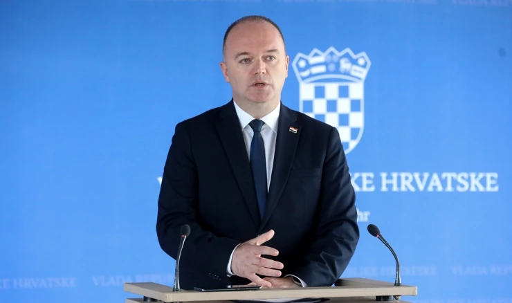 Ministar Ivan Šipić