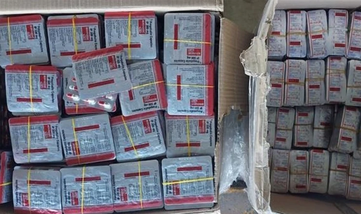 U kamionu pronađeno više od 83.000 tableta