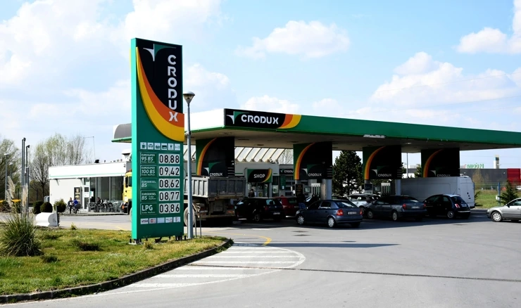 Benzinska postaja tvrtke Crodux 