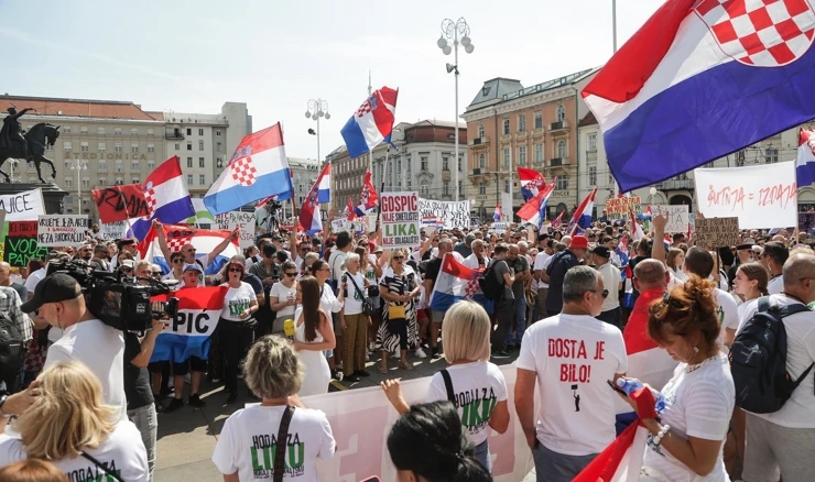 Prosvjed "Hodaj za Liku, hodaj za Hrvatsku"