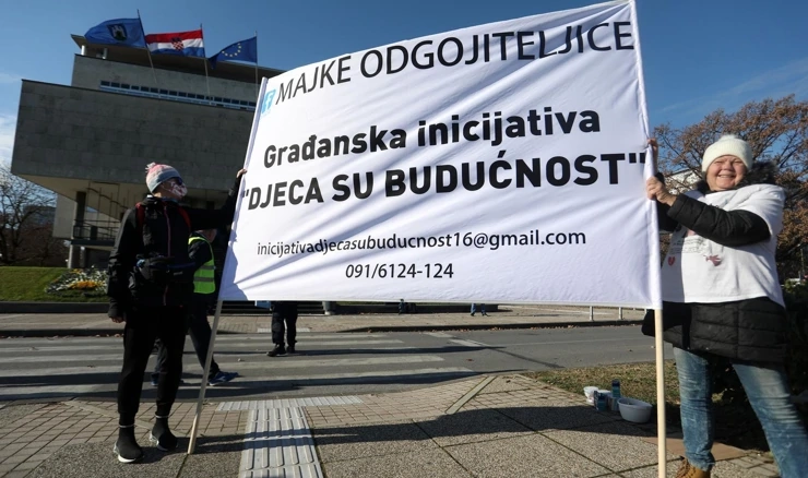 Prosvjed protiv ukidanja mjere roditelj odgojitelj