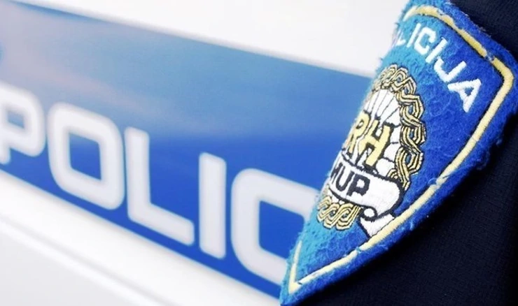 Policija