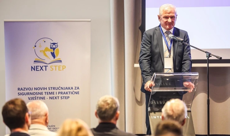 Projekt "NEXT STEP": Kako se zaštititi od digitalnih prijetnji i kriza