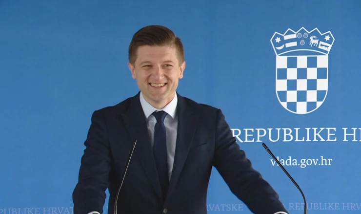 Ministar marić na press konferenciji