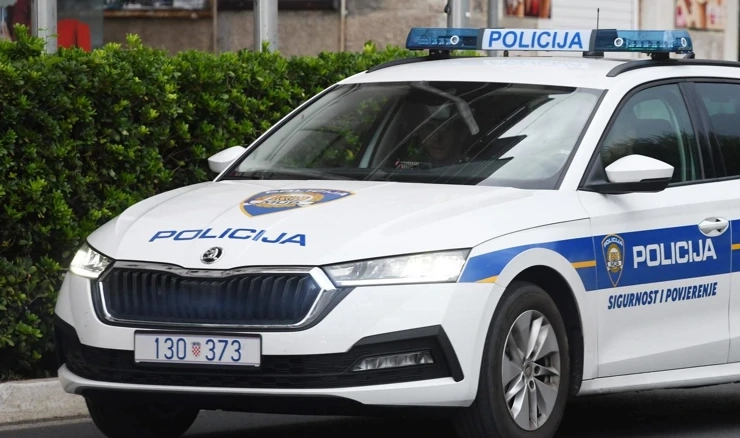 Policija