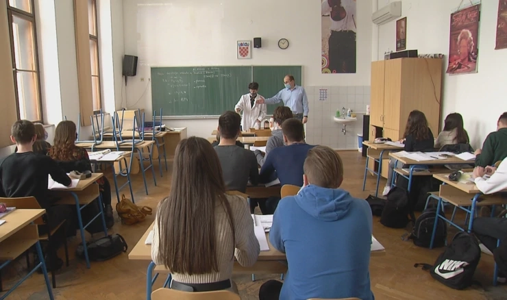 Povratak u školske klupe