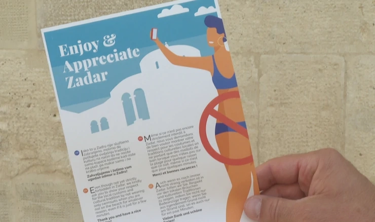 Tekst je otisnut na pet jezika