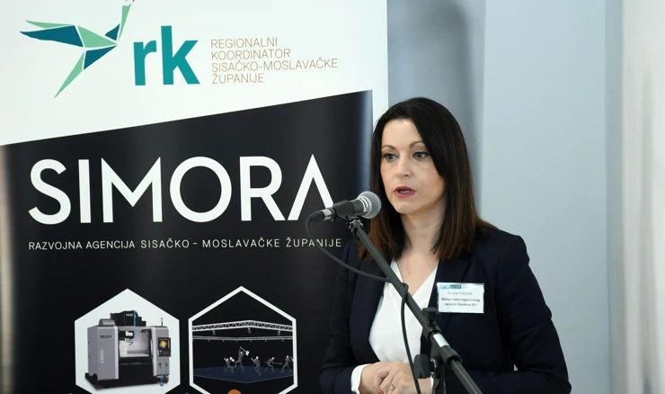  Nataša Tramišak