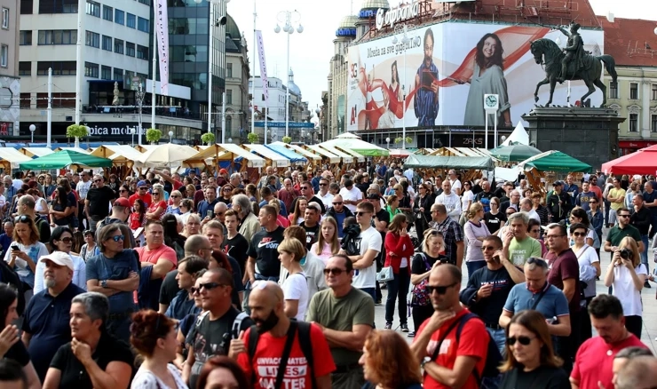 Prosvjed na Trgu bana Jelačića