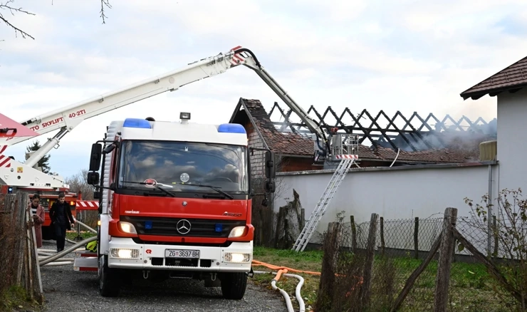 Vatrogasci na terenu