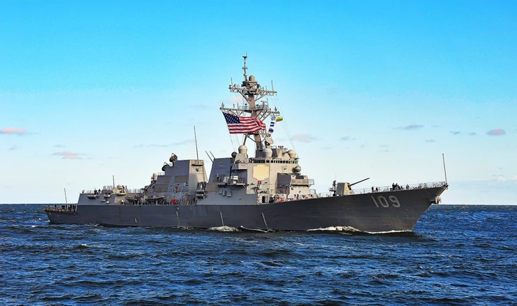 Razarač Arleigh Burke