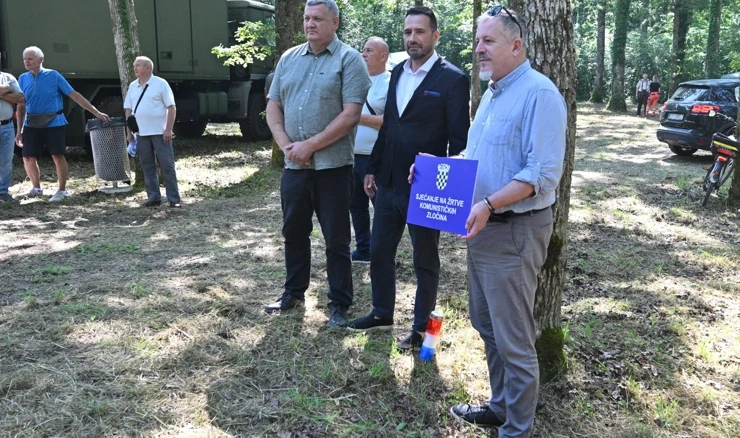 Peternel je poručio da će se njegova stranka zalagati da se 22. lipnja ukine kao državni praznik