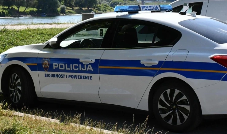Policija