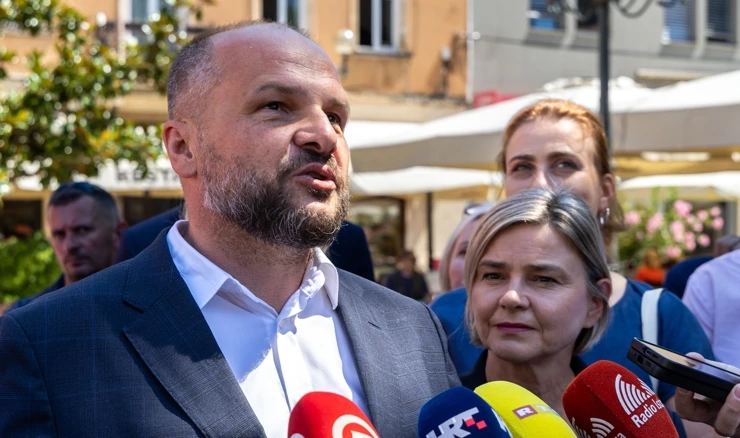 Siniša Hajdaš Dončić i Sandra Benčić 