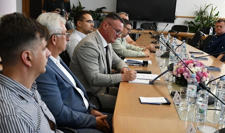 Mauršić je napomenuo da Brodsko-posavska županija financira projekt do ishođenja građevinske dozvole