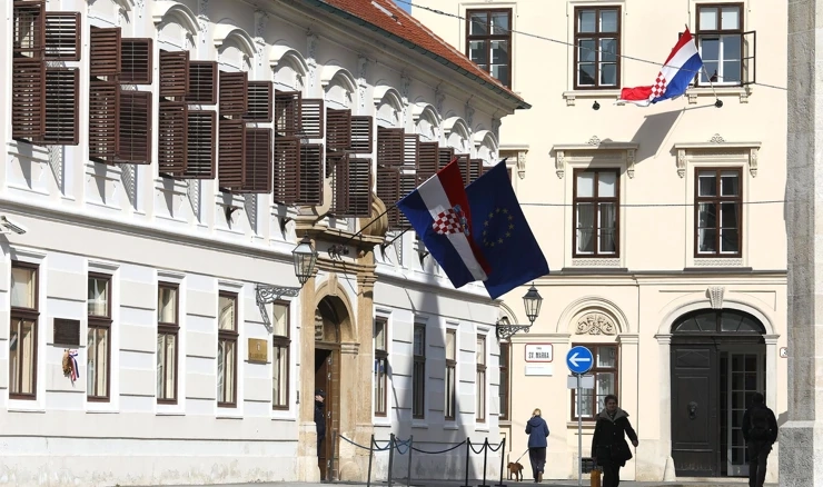 Banski dvori