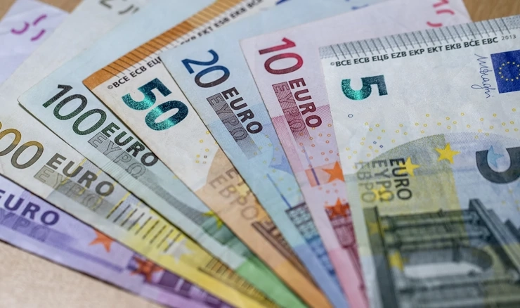Ilustracija - novčanice eura