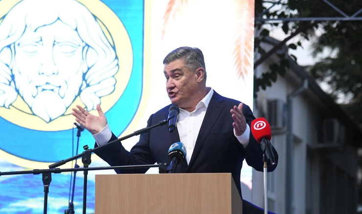 Zoran Milanović na svečanoj sjednici Općinskog vijeća Vira