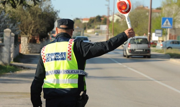 Policija na cesti