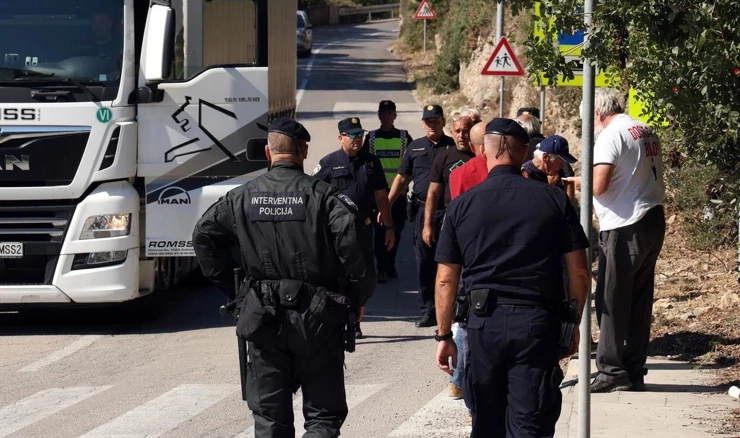 Koromačno: Dvojica prosvjednika prekršajno prijavljena