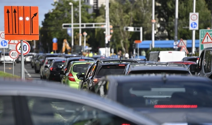 Radovi na križanju Vukovarske i Savske uzrokuju gužve