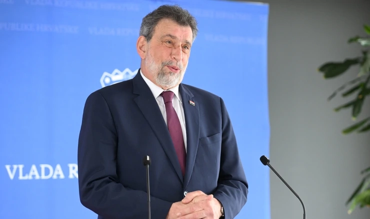 Ministar znanosti i obrazovanja Radovan Fuchs 