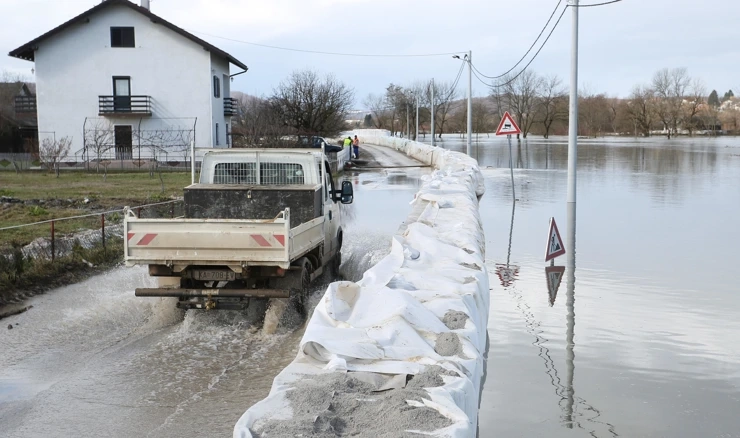 Rekonstrukcija postojećih i izgradnja novih objekata te dogradnja i rekonstrukcija nasipa