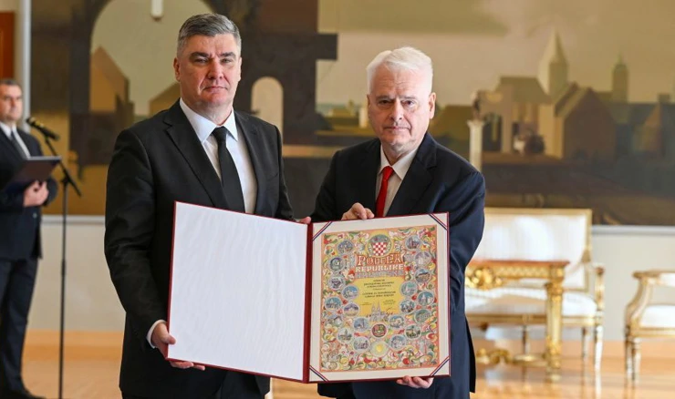 Milanović dodijelio Povelju RH Centru za demokraciju i pravo Miko Tripalo