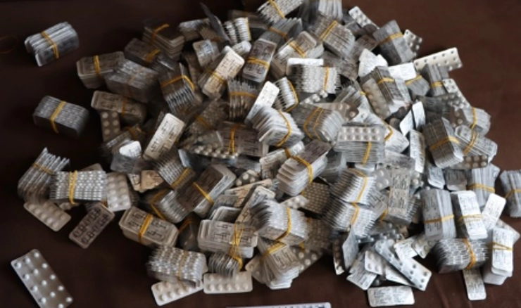 Mladić i djevojka u Prečkom skrivali više od 495 tisuća tableta