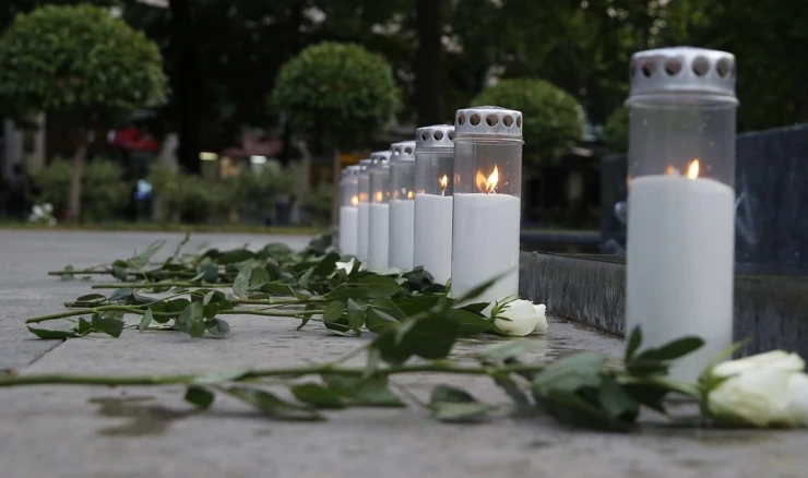 Osmero djece ubijeno je na igralištu u Vitezu