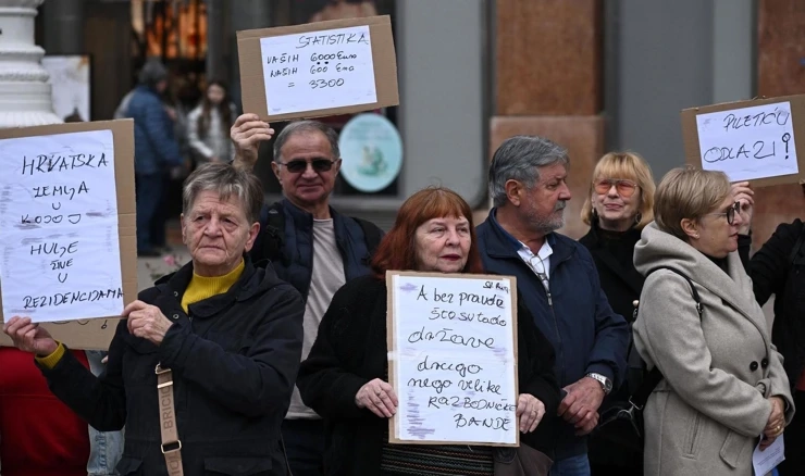 Prosvjed zbog odnosa Vlade prema umirovljenicima 