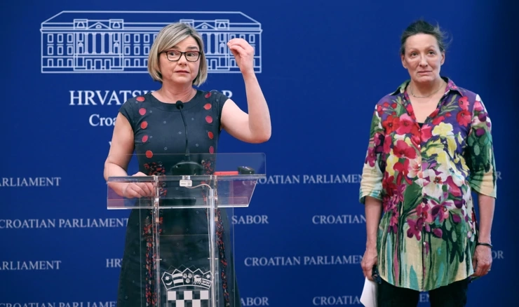 Sandra Benčić i Urša Raukar Gamulin