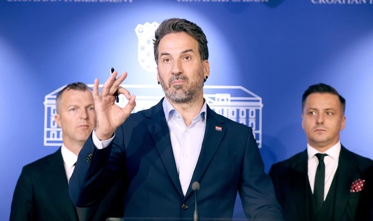 Most traži hitnu suspenziju spornih odredbi